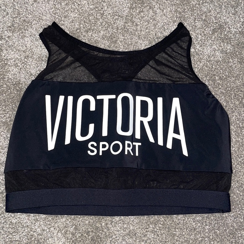 Victornia Sport racer back sports bra